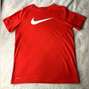 Nike tee shirt